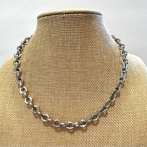 New Lia Sophia Necklace silver chain w/ InfinitME clasp - Picture 2 of 11
